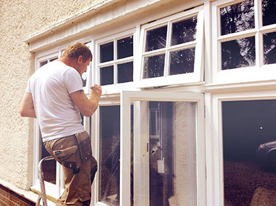 Exterior painting professionals Cardiff painting window frames