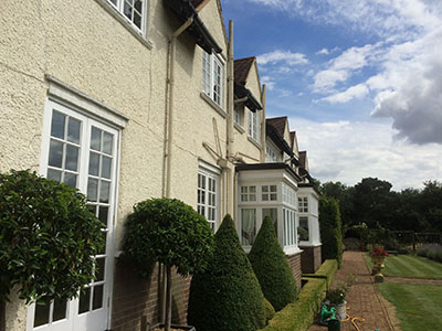 Exterior painting professionals Cardiff painted window frames and walls